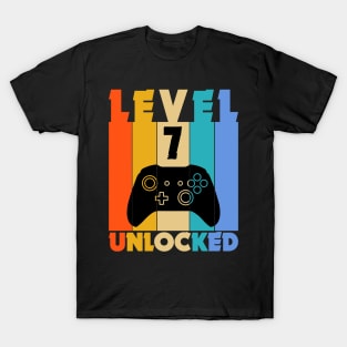 Level 7 Unlocked Funny Video Gamer Birthday Novelty T-Shirt T-Shirt